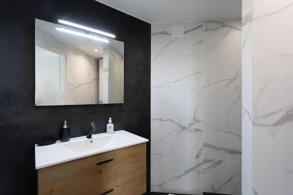 Appartamento Echapee Belle - Vinayard View - Jacuzzi Bbq - Parking Nizza Esterno foto